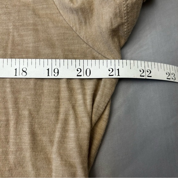 J. CREW Artist Series Graphic Tee with Blue Cafe Design - Picture 8 of 10